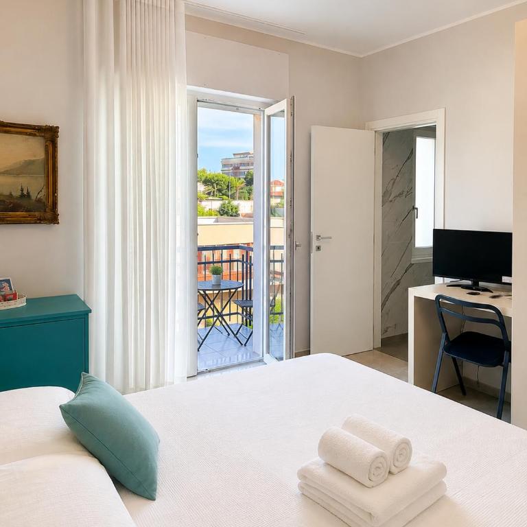 Blue Trani, sea view suites & apartments - Chambre Double Deluxe avec Balcon - Vue sur Mer - 3