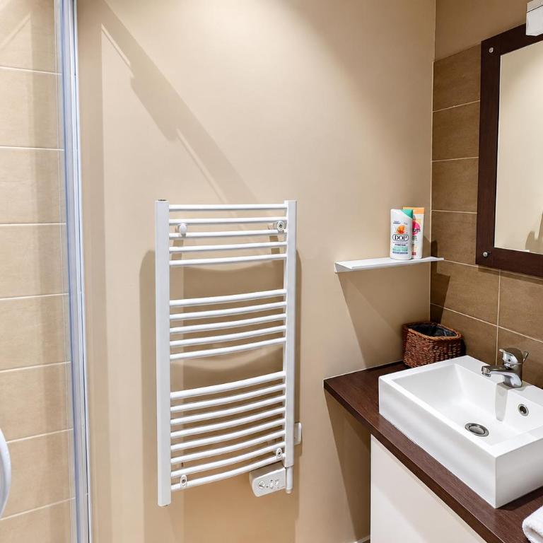 1 ch 1 sdb - 500m du Palais des Papes - One-Bedroom Apartment - 26