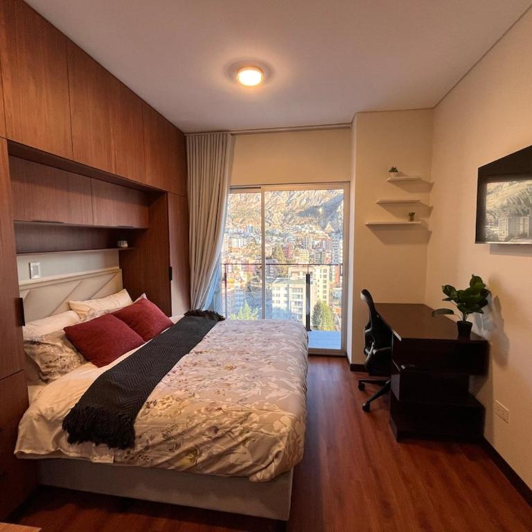 Luxury Apartment - City Views, Gym, Work & Mall - One-Bedroom Apartment - 1