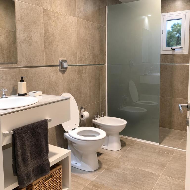 Duplex Moderno y Luminoso - Three-Bedroom Home - 4
