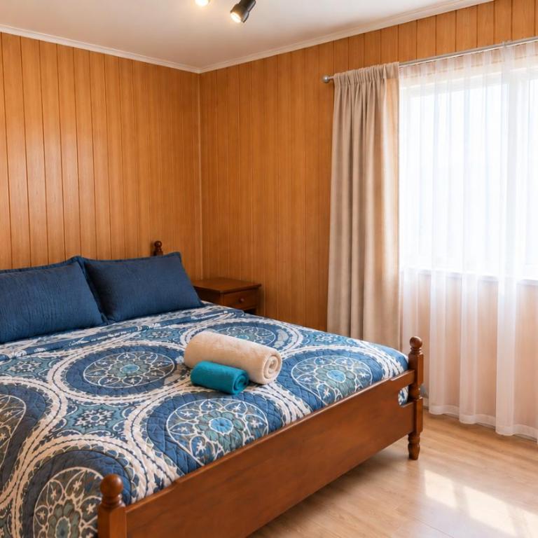 A 5 min de Costanera, Casa Familiar, WiFi, Parking - One-Bedroom House - 2