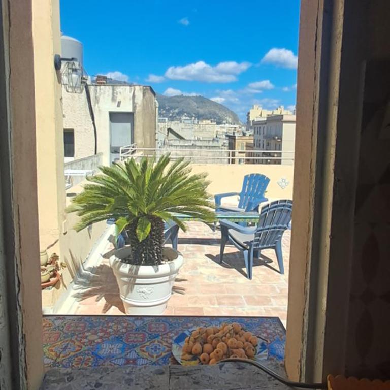 LA TERRAZZA ILLUMINATA luxury ROOFTOP - Appartamento Deluxe con 2 Camere da Letto e Balcone - 81