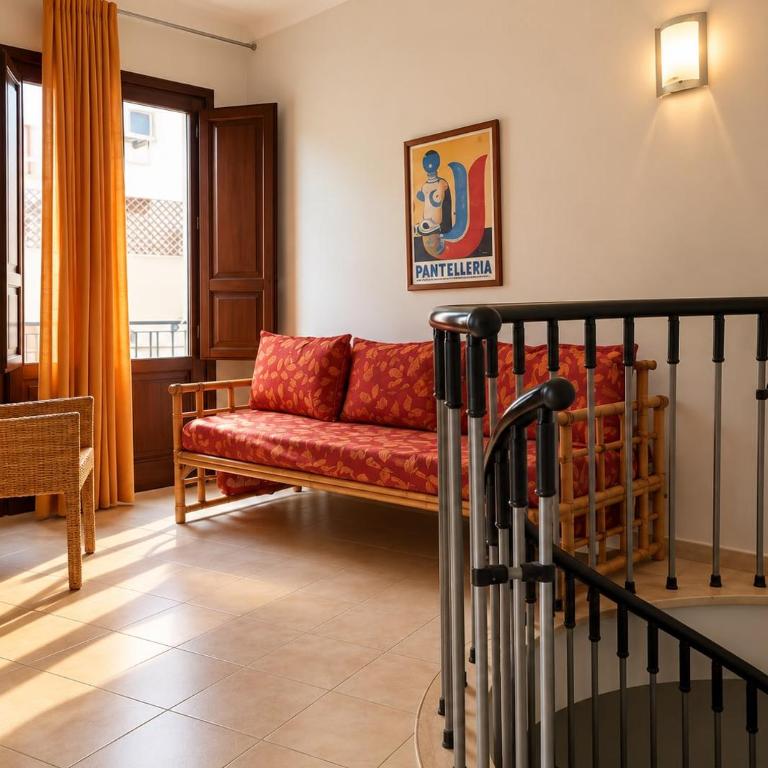Insula Hotel - Family Room - 7