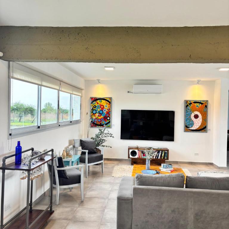 La Azula - Four-Bedroom House - 9