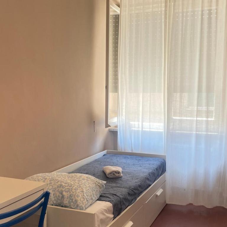 Best Price Guaranteed - Affordable Rooms - 24H Check-in - Genova Center - Chambre Simple Économique - 1