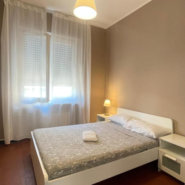 Best Price Guaranteed - Affordable Rooms - 24H Check-in - Genova Center - Chambre Double - 11