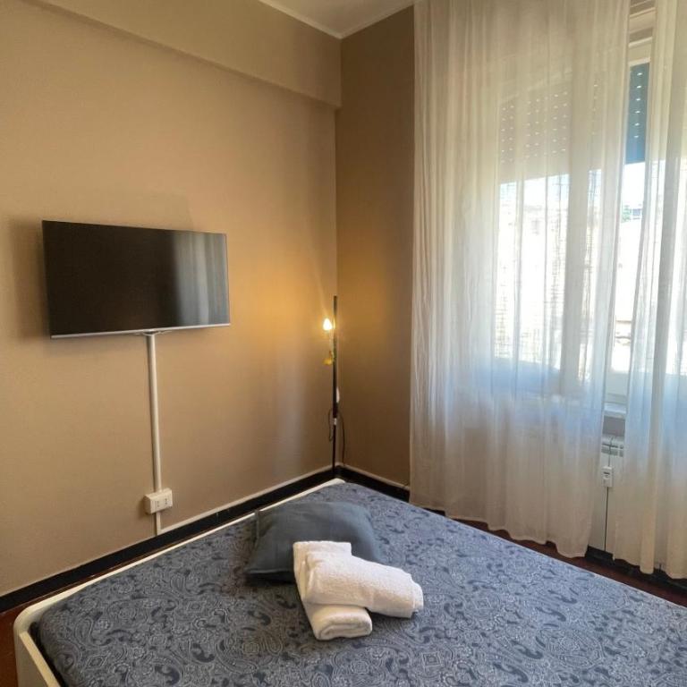 Best Price Guaranteed - Affordable Rooms - 24H Check-in - Genova Center - Chambre Double - 15
