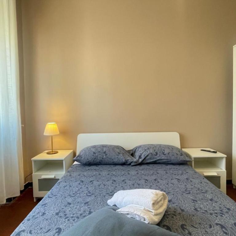 Best Price Guaranteed - Affordable Rooms - 24H Check-in - Genova Center - Chambre Double - 17