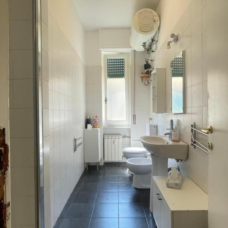 Best Price Guaranteed - Affordable Rooms - 24H Check-in - Genova Center - Chambre Double - 23