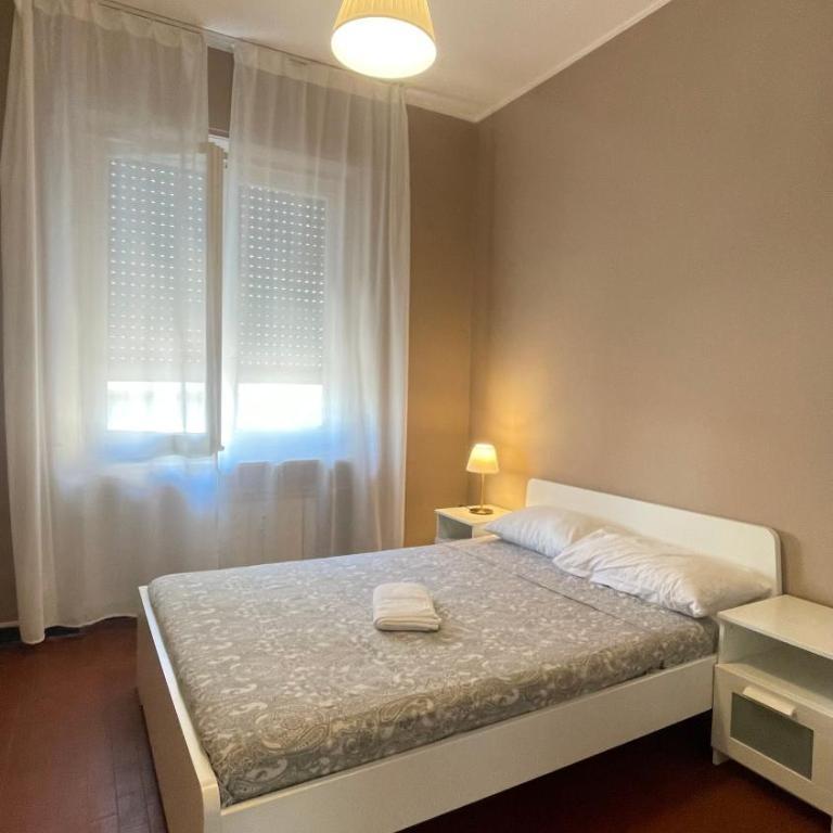 Best Price Guaranteed - Affordable Rooms - 24H Check-in - Genova Center - Chambre Double - 1