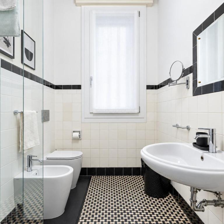 Design Deco Three Bedroom in Bologna Downtown - Appartamento con 3 Camere da Letto - 19