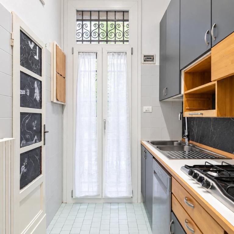 Design Deco Three Bedroom in Bologna Downtown - Appartamento con 3 Camere da Letto - 23