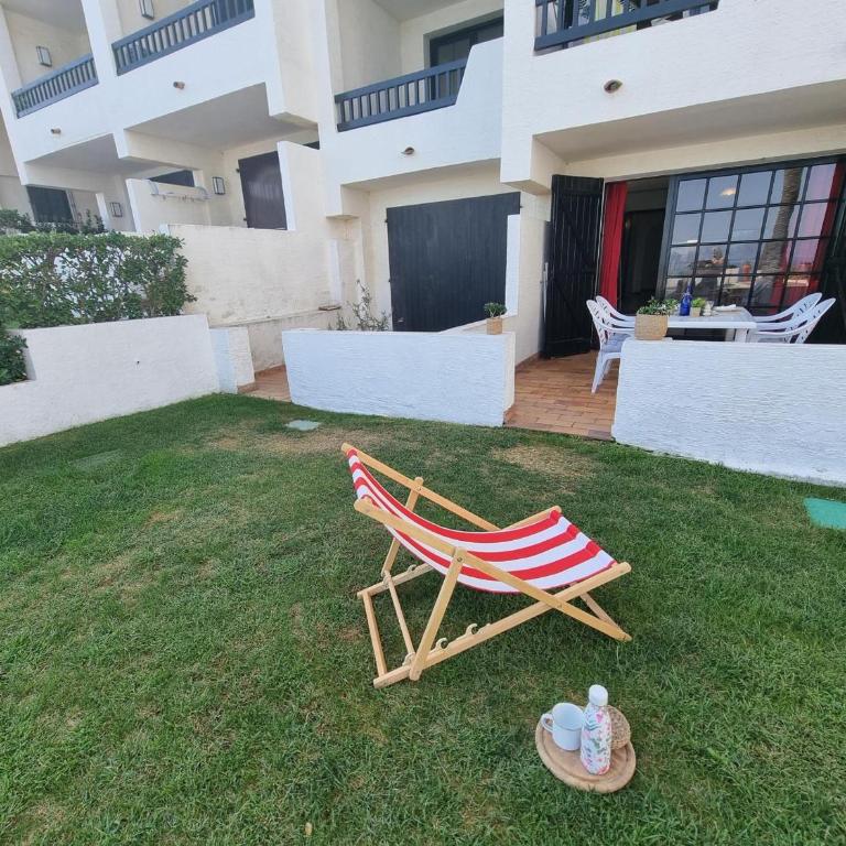 Apartamento en L'Escala con terraza cerca de la playa - HISP-236-127 - Apartment - 4
