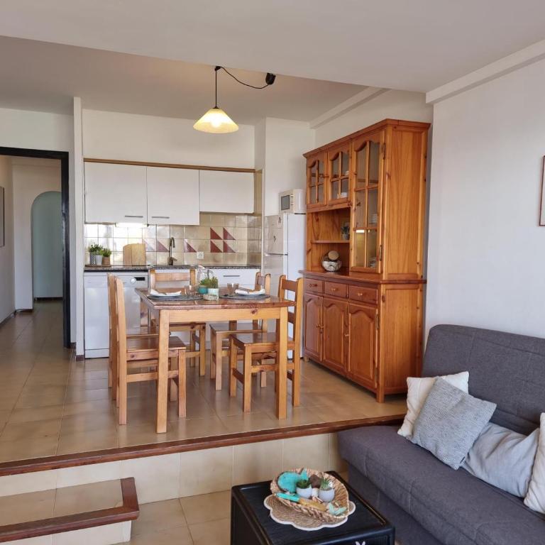 Apartamento en L'Escala con terraza cerca de la playa - HISP-236-127 - Apartment - 14