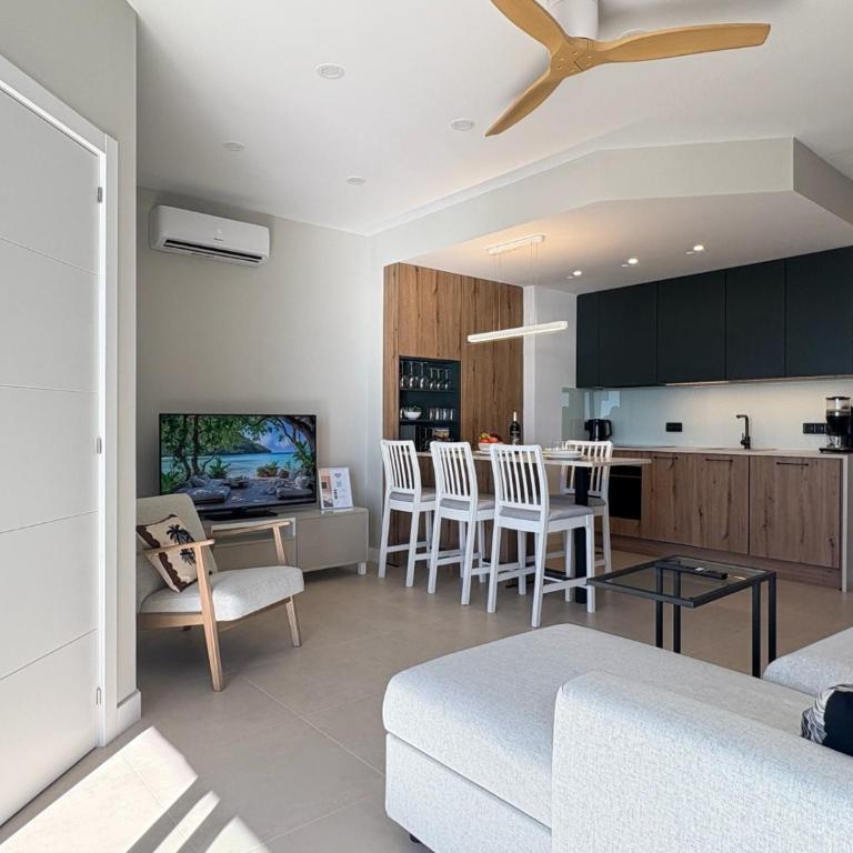Ocean Sounds, La Roca, 2 bdr, pool, lift beach - Apartamento de 2 dormitorios - 15