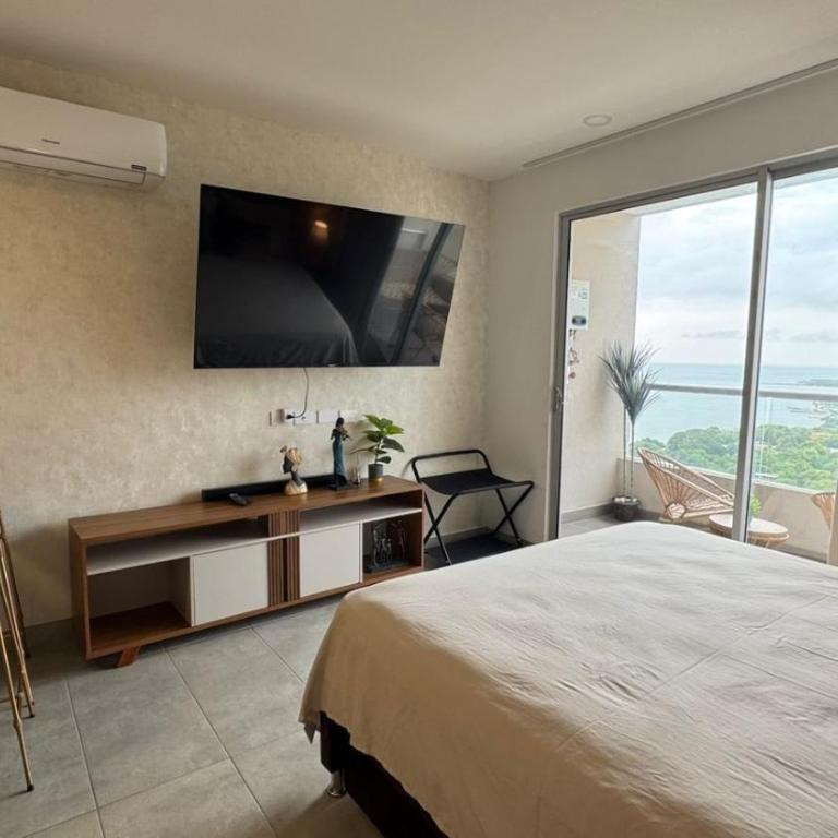 Panoramic Loft Facing the Sea | Don Jaca - Two-Bedroom Apartment - 18