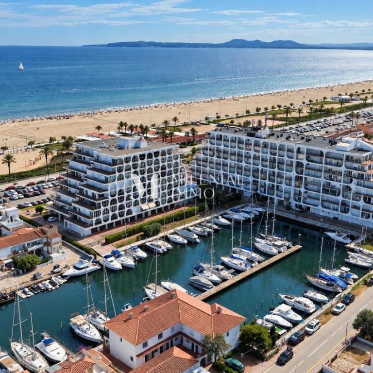 Milenial Immo B795 - Frente al mar Estudio Empuriabrava - Monolocale con Vista Mare - 80