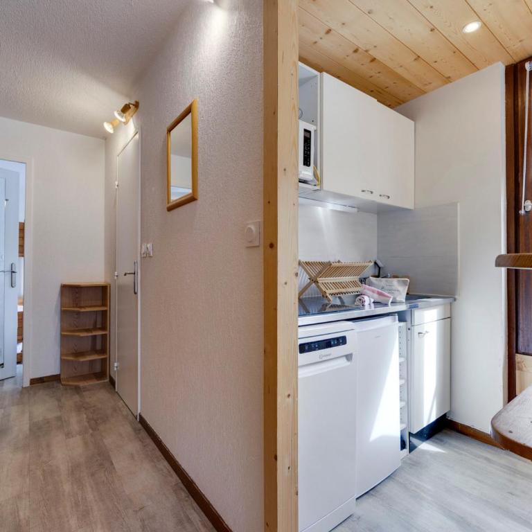 T2 Val Claret 4 pers, ski aux pieds, avec Wifi - FR-1-889-23 - Appartement (5 Adultes) - 11
