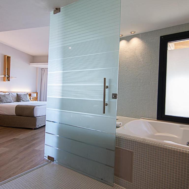 Design Suites Calafate - Estudio con vistas al jardín - 7