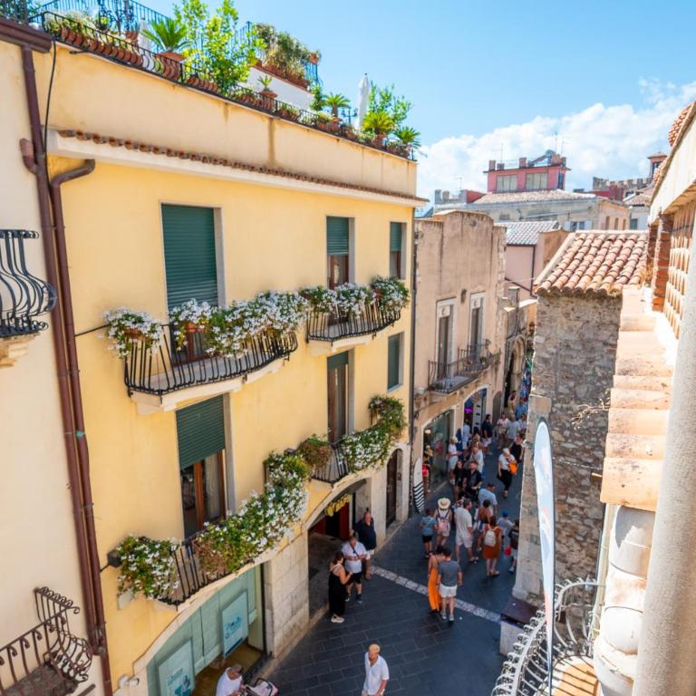 Heart of Taormina Corso Umberto I - Appartamento con 2 Camere da Letto - 4