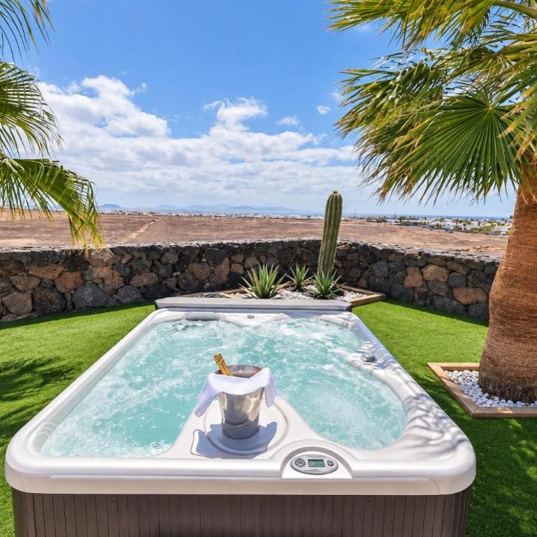 Sea Winds Lanzarote - Villa Deluxe - 3