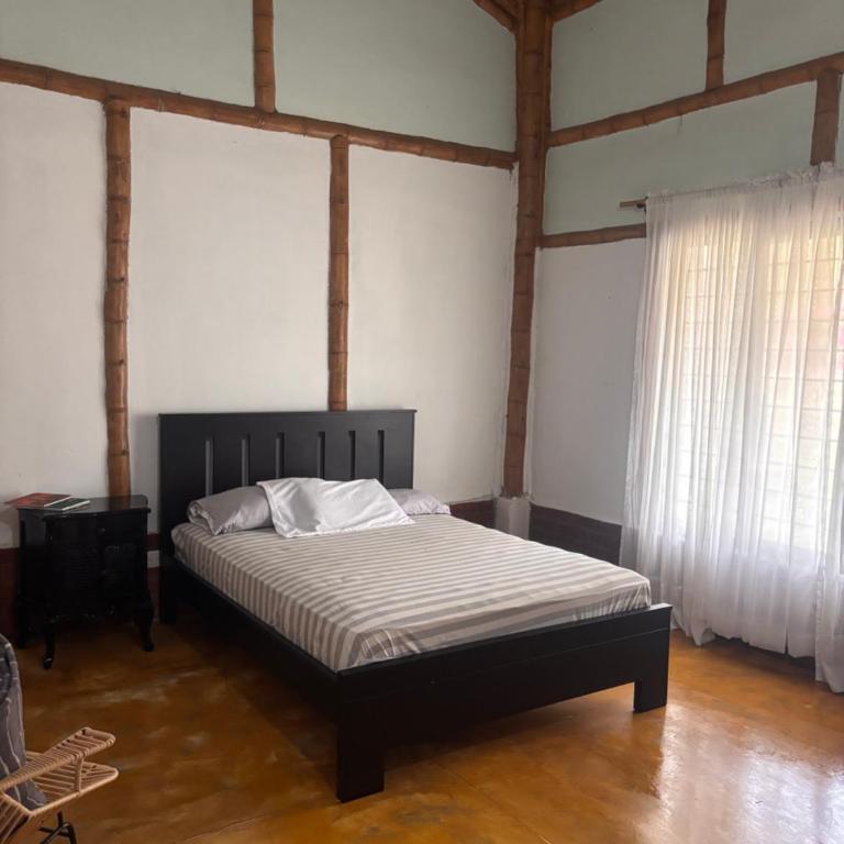 casa bambuza - Four-Bedroom House - 34