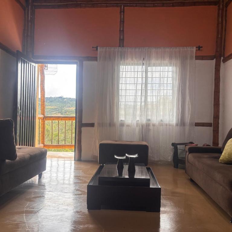 casa bambuza - Four-Bedroom House - 24