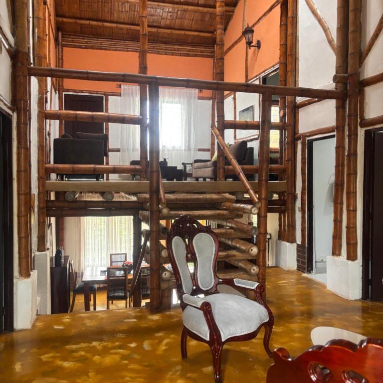 casa bambuza - Four-Bedroom House - 4