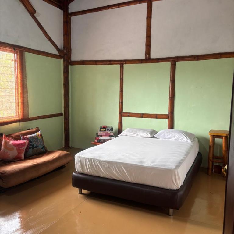 casa bambuza - Four-Bedroom House - 32
