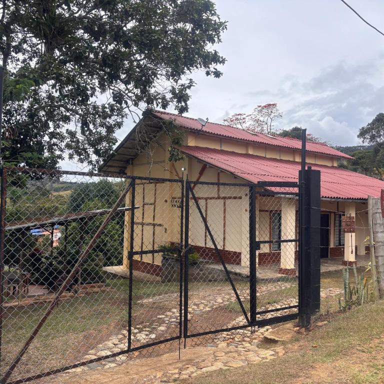casa bambuza - Four-Bedroom House - 53