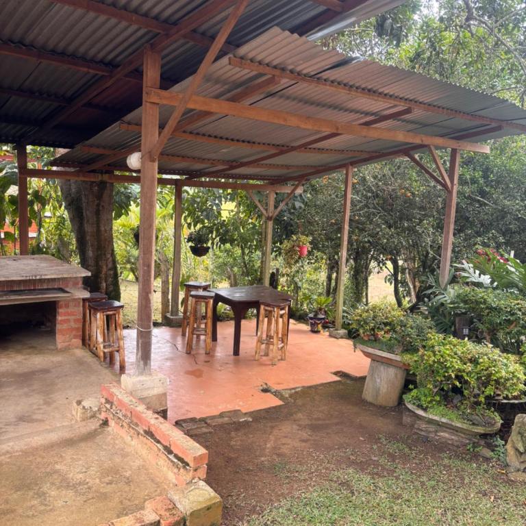 casa bambuza - Four-Bedroom House - 38