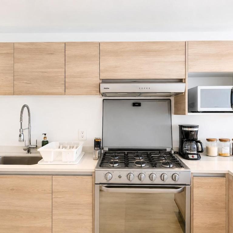Polanco Luxury Condo Pool, Jacuzzi & Gym Access - Apartment - 23