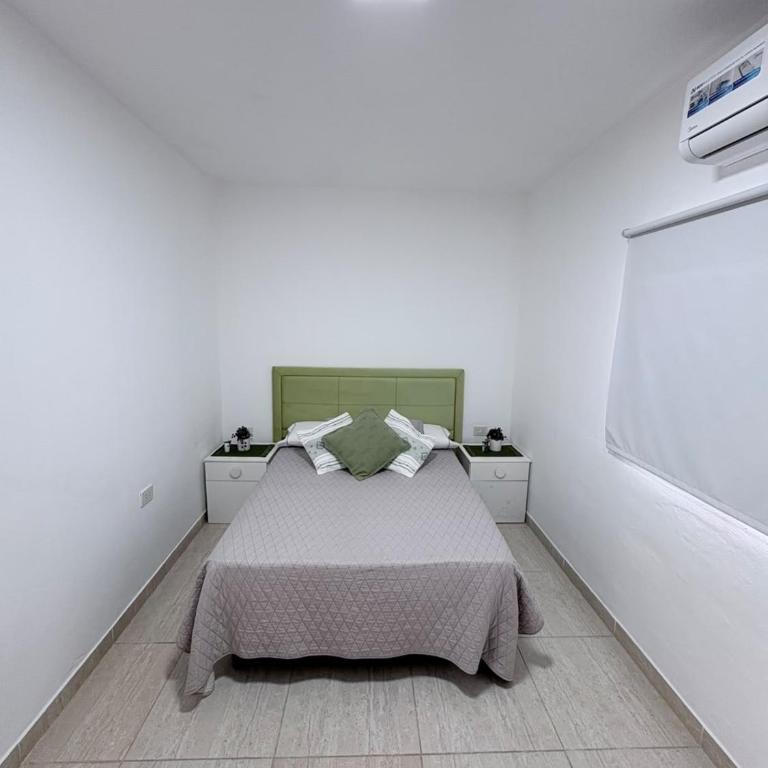 Karina Apartamentos - Two-Bedroom Deluxe Apartment with Balcony - 29