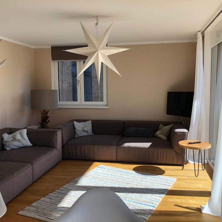 Sunny apartment with balcony and mountain views - Apartment mit 2 Schlafzimmern - 2