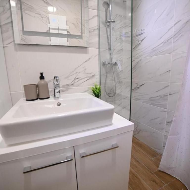 Mirni Kutak Zlatibor - One-Bedroom Apartment - 10