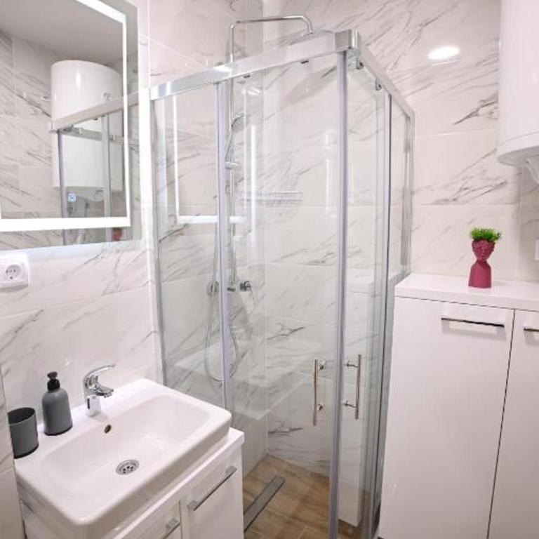 Mirni Kutak Zlatibor - One-Bedroom Apartment - 29