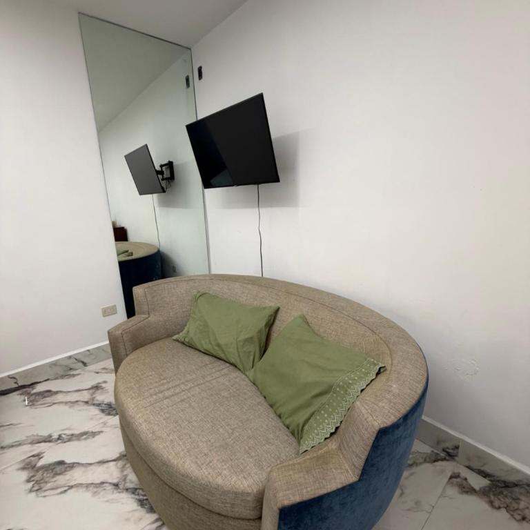 suites ejecutivas centro guadalupe - Habitación Deluxe con 2 camas grandes - 1