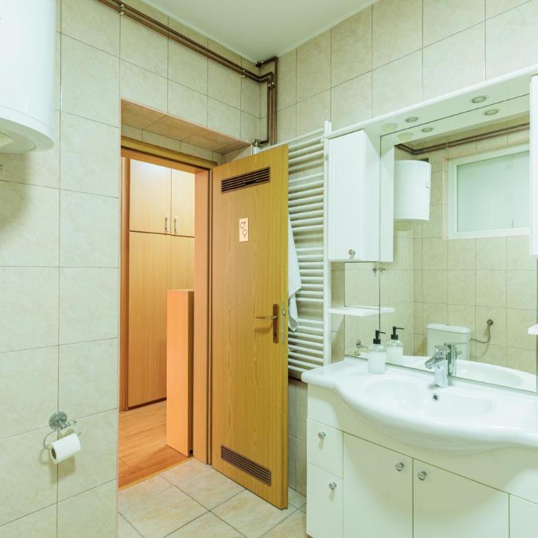 Central 2BR Apartment - Heart of Sarajevo - Two-Bedroom Apartment - 20