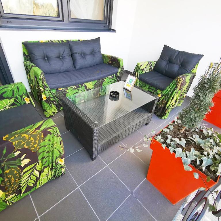 Butterfly Cozy Apartment - One-Bedroom Apartment - 29