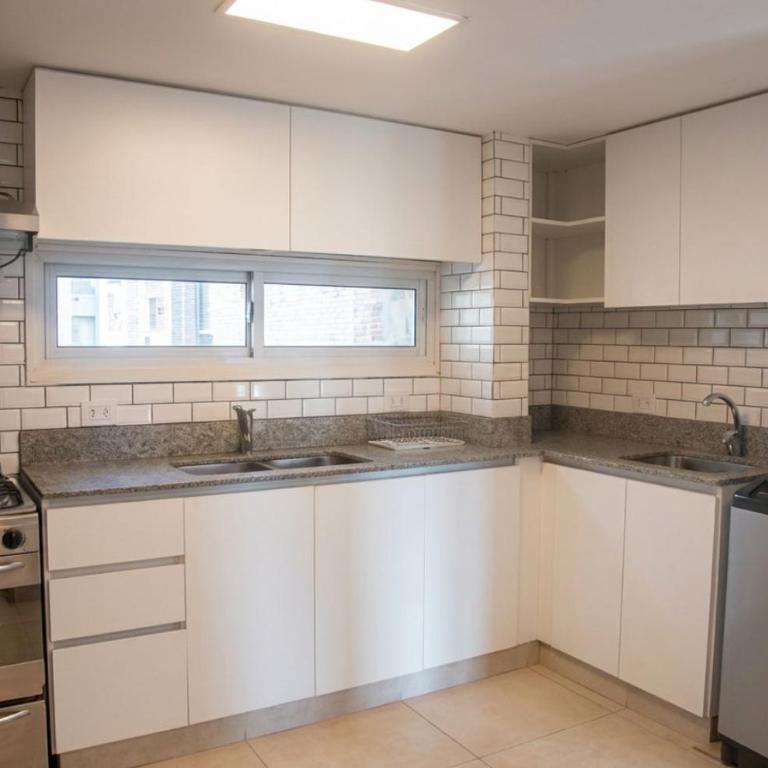 Departamento 3 Dormitorios con Vista al Paraná - 6 Pax by Lofty - Three-Bedroom Apartment - 6