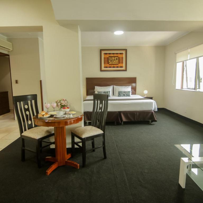 Epiqus Hotel - Suite Deluxe con bañera de hidromasaje - 10