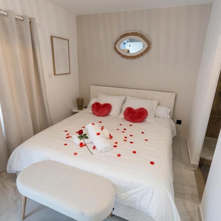 Mykonos Love Room - Séjour Romantique avec Jacuzzi - One-Bedroom Apartment - 5