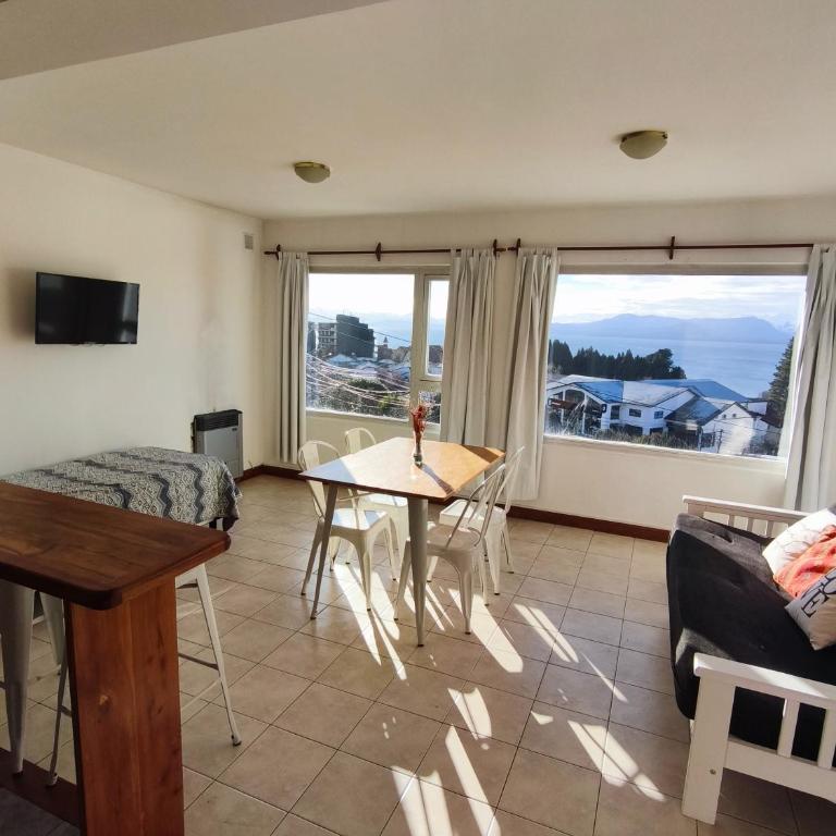 Departamentos con vista al Lago - Apartamento de 1 dormitorio - 13