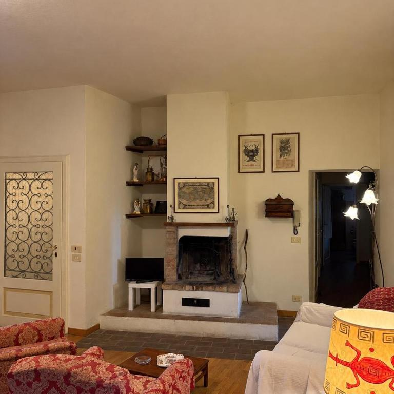 Casa Aia Sant'Abondio - Appartamento con 3 Camere da Letto e con Vista - 9