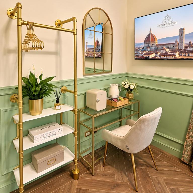 Hotel Aldobrandini - Suite Queen - 8