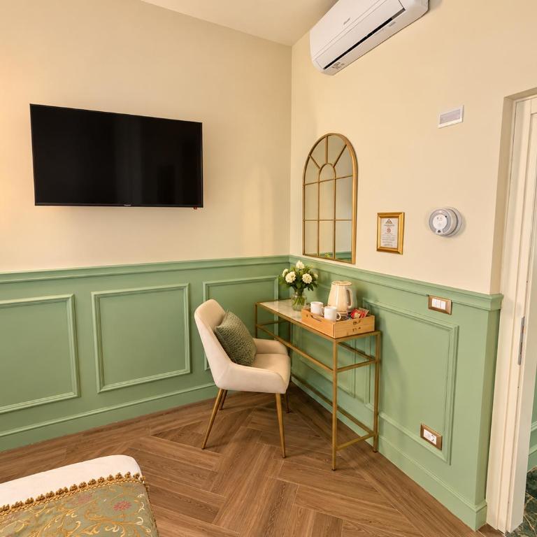 Hotel Aldobrandini - Suite King - 16