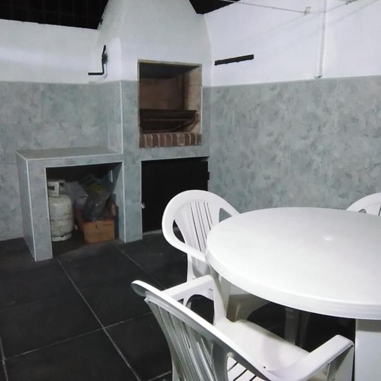 Duplex Lo de Cholo - cochera, patio, parrilla - One-Bedroom Apartment - 8