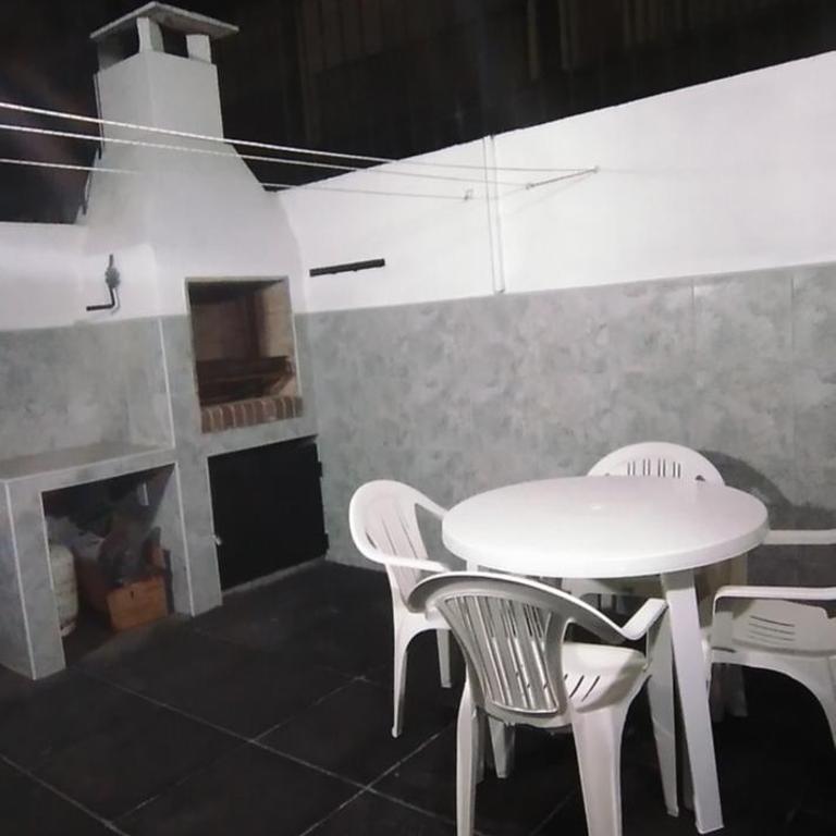 Duplex Lo de Cholo - cochera, patio, parrilla - One-Bedroom Apartment - 24