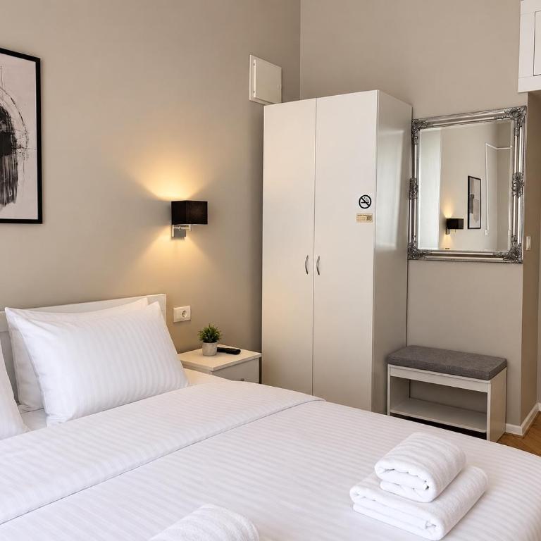 Nice 5 Apartments - Deluks Trokrevetna Soba - 4