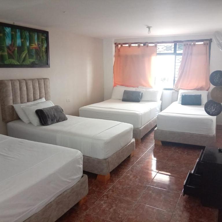 Hotel Iam Armenia Quindio - Habitación Familiar Estándar - 3